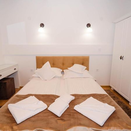 Casa Marica Hotel Băile Herculane Buitenkant foto