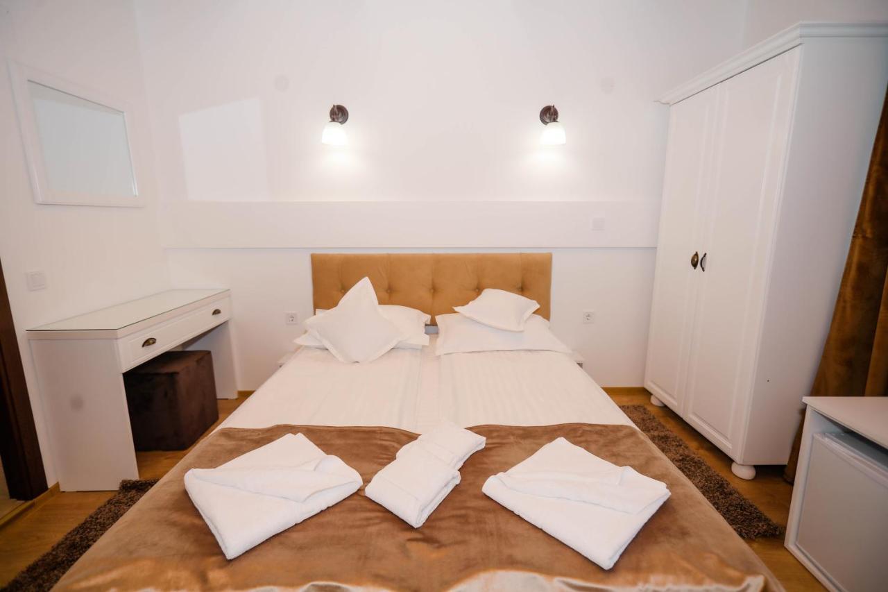Casa Marica Hotel Băile Herculane Buitenkant foto
